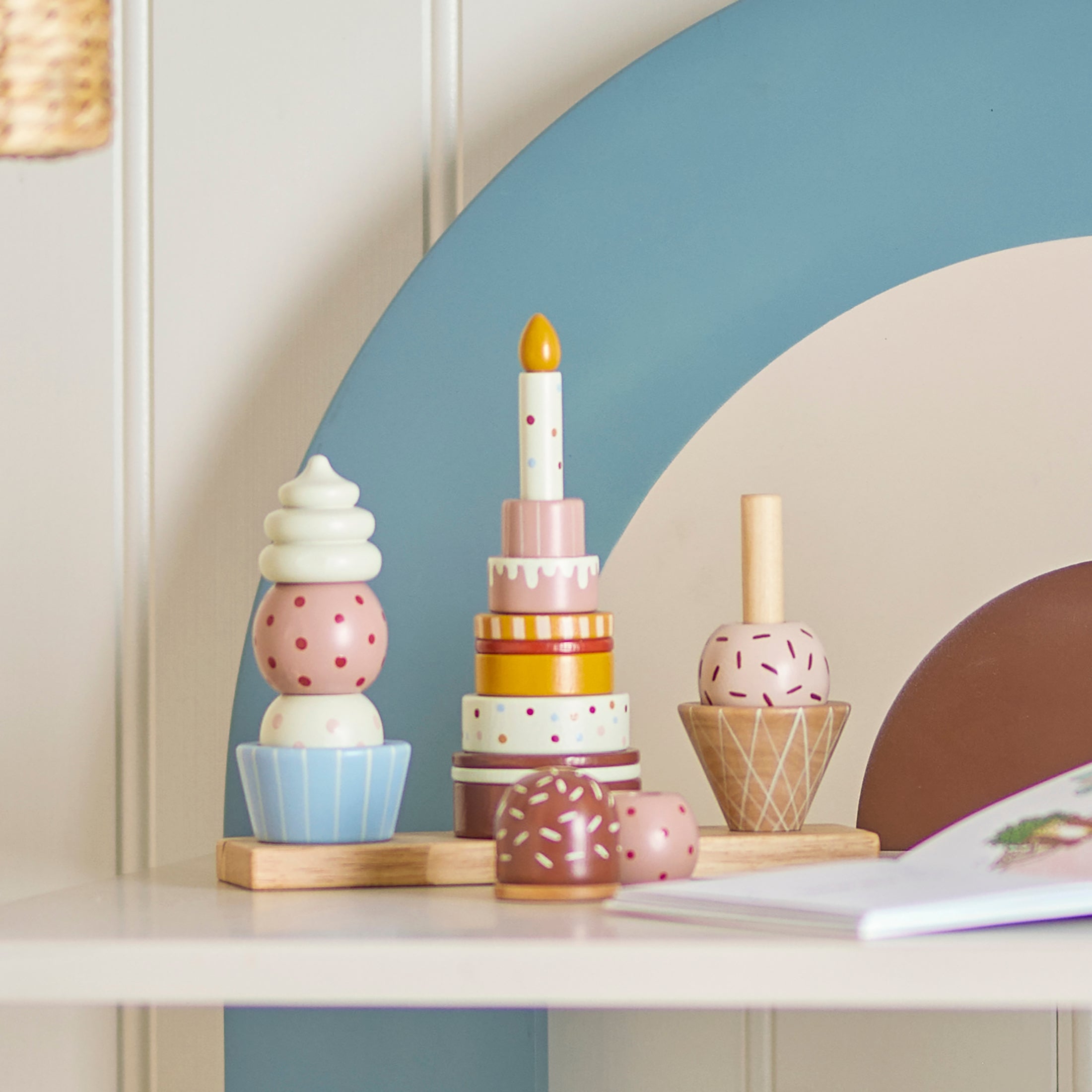 Herring & Bones - Concept Store Joyeux - Bloomingville Mini - Peluches et Jouets - Jouet à empiler "Celebrate"