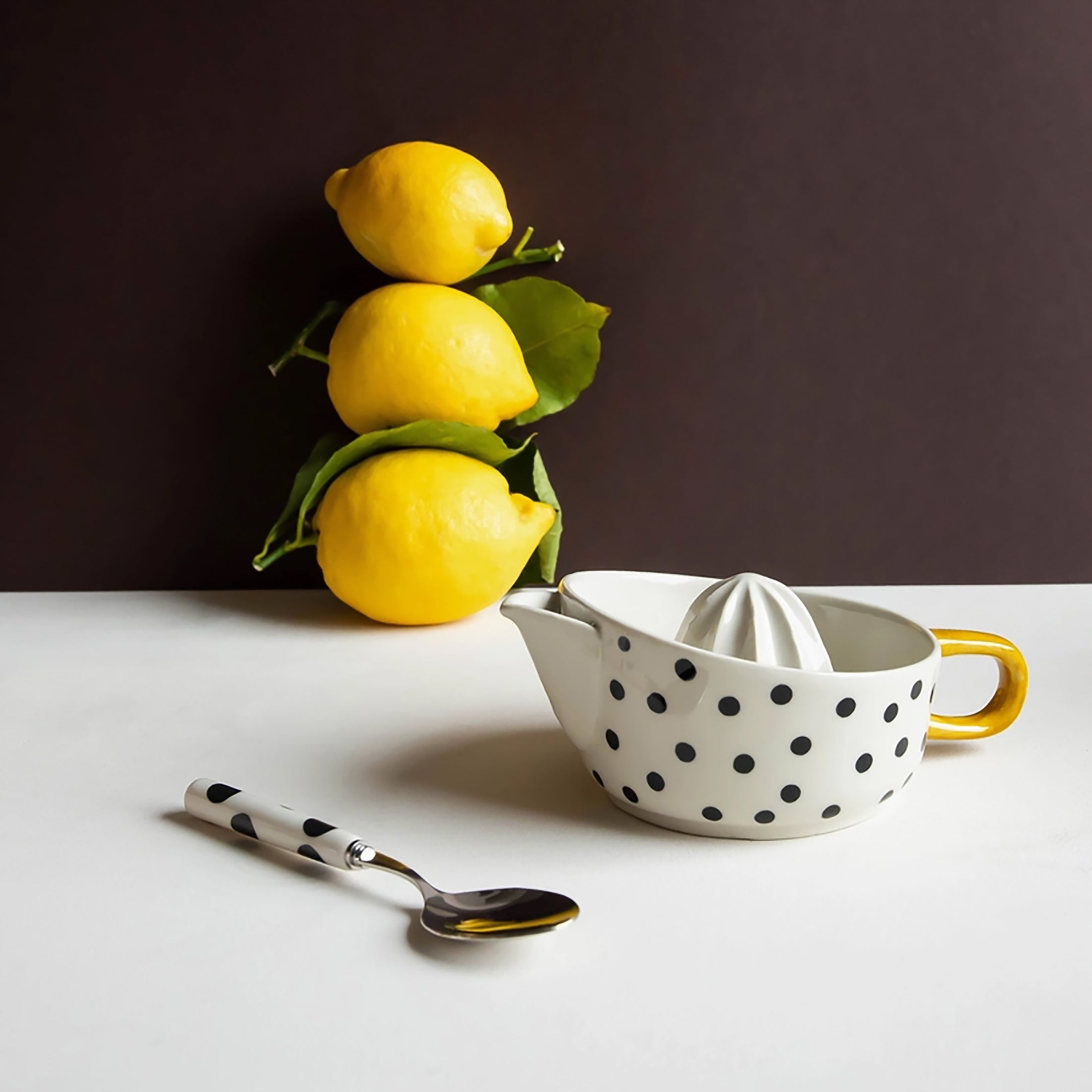 Herring & Bones - Concept Store Joyeux - Caroline Gardner - Presse-citron - Presse-citron en céramique "Ditsy"