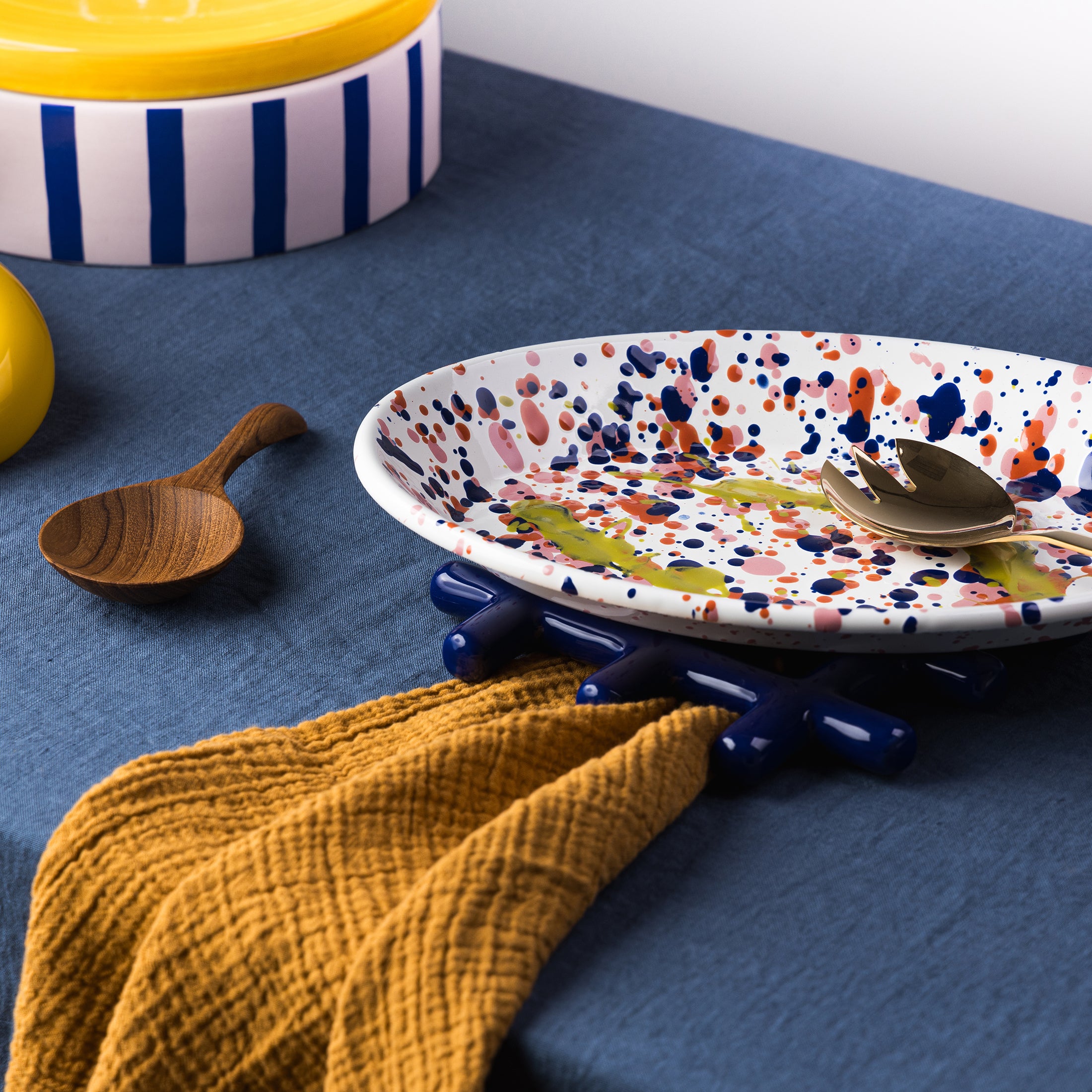 Herring & Bones - Concept Store Joyeux - Aida - Couverts - Set de 5 couverts de service "Doré"