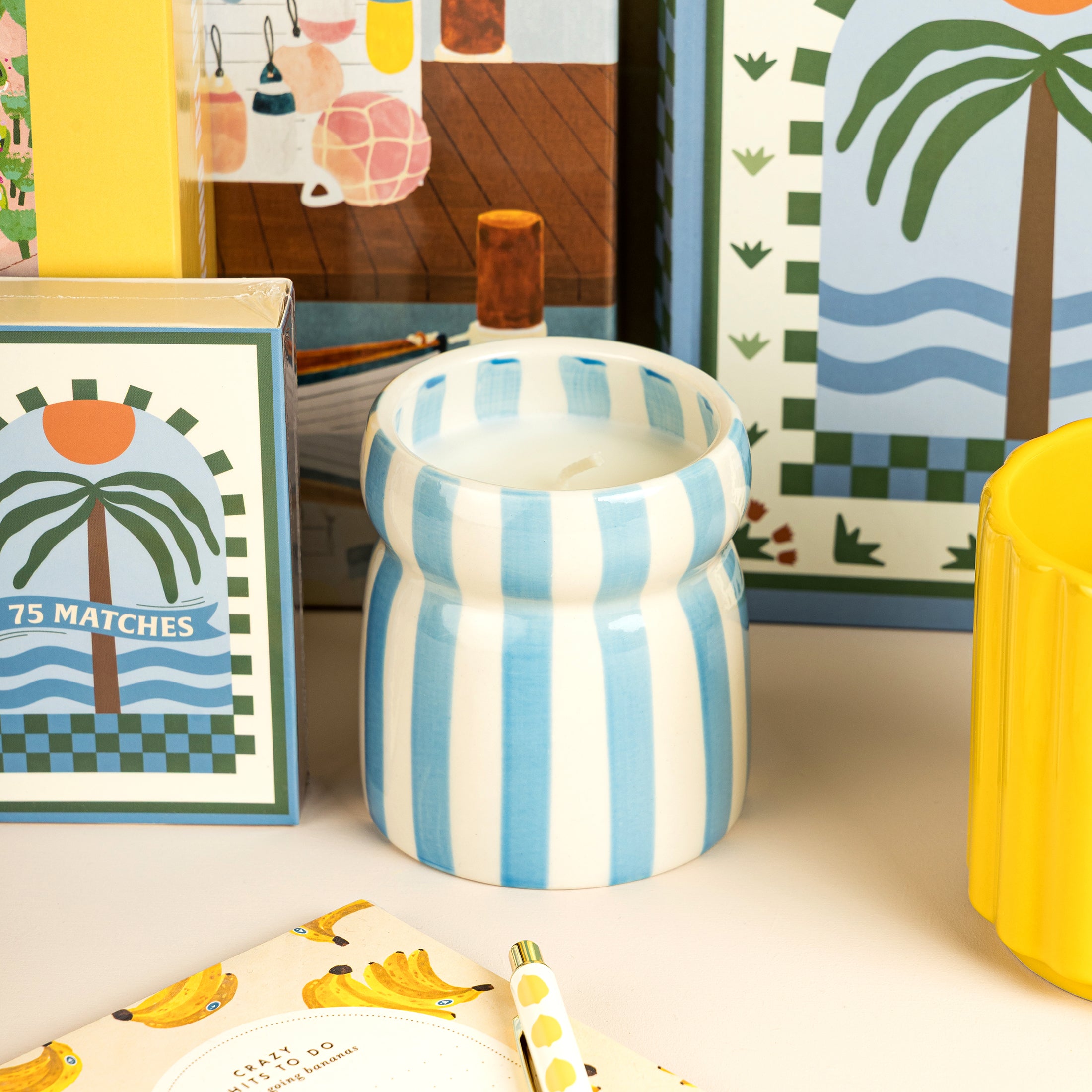 Herring & Bones - Concept Store Joyeux - Designworks Collective - Bougies Parfumées - Bougie parfumée "Cabana" - Lost at Sea