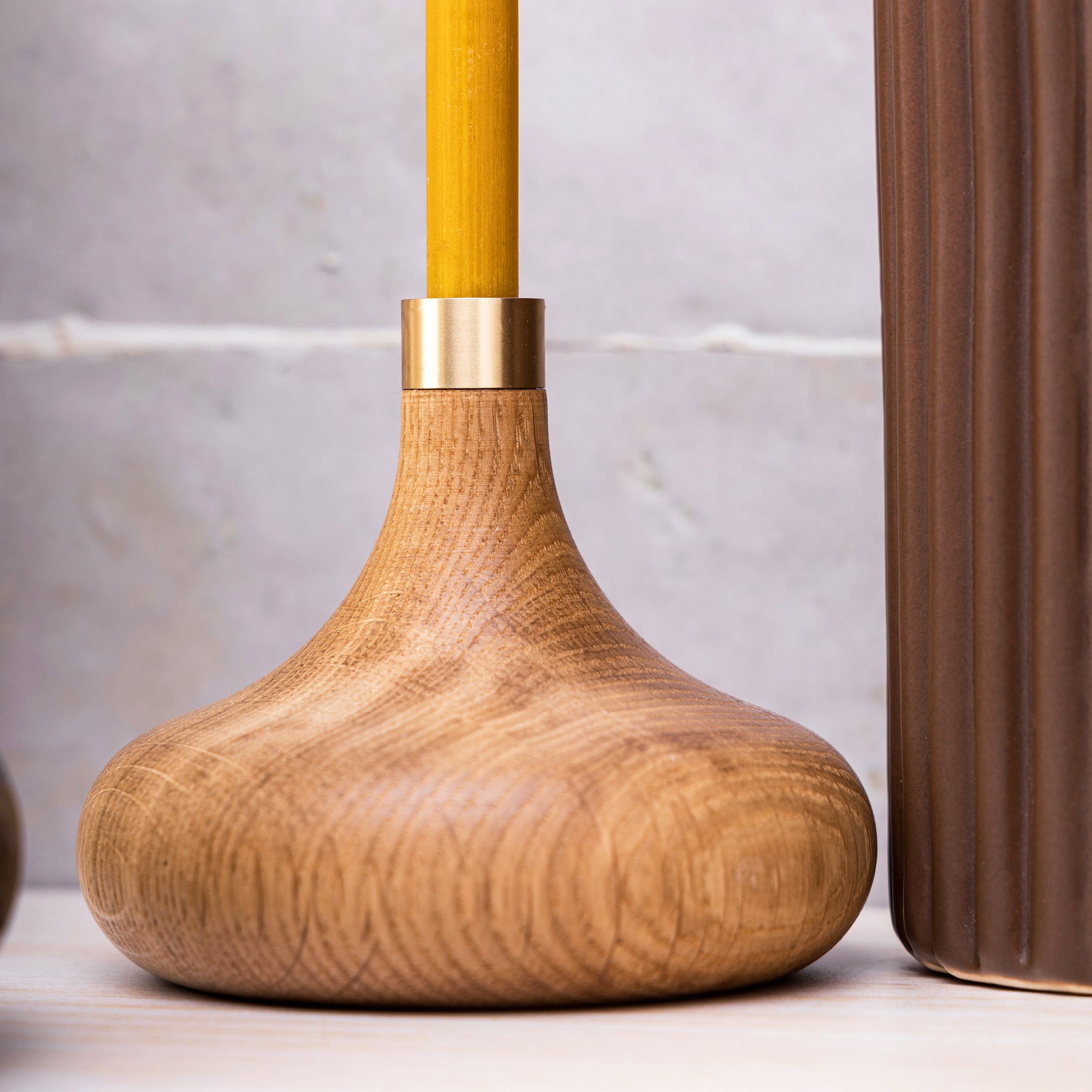 Herring & Bones - Concept Store Joyeux - OVO Things - Bougeoirs - Bougeoir en chêne et laiton