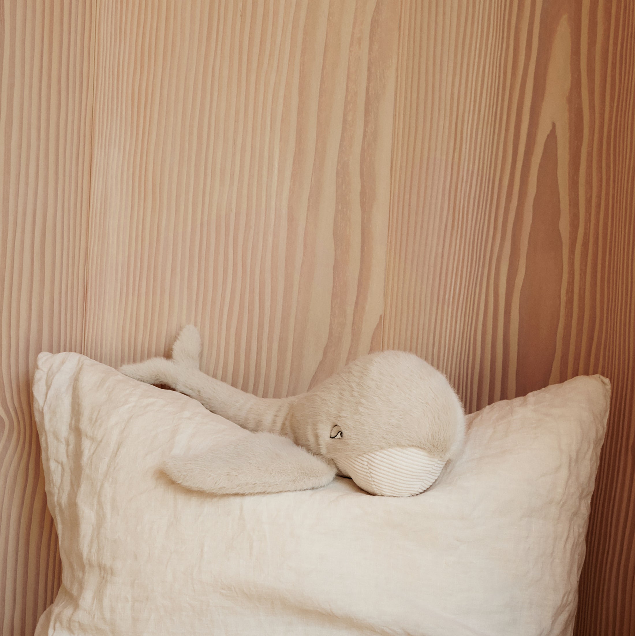 Herring & Bones - Concept Store Joyeux - LIEWOOD - Peluches et Jouets - Peluche "Berto" - Baleine