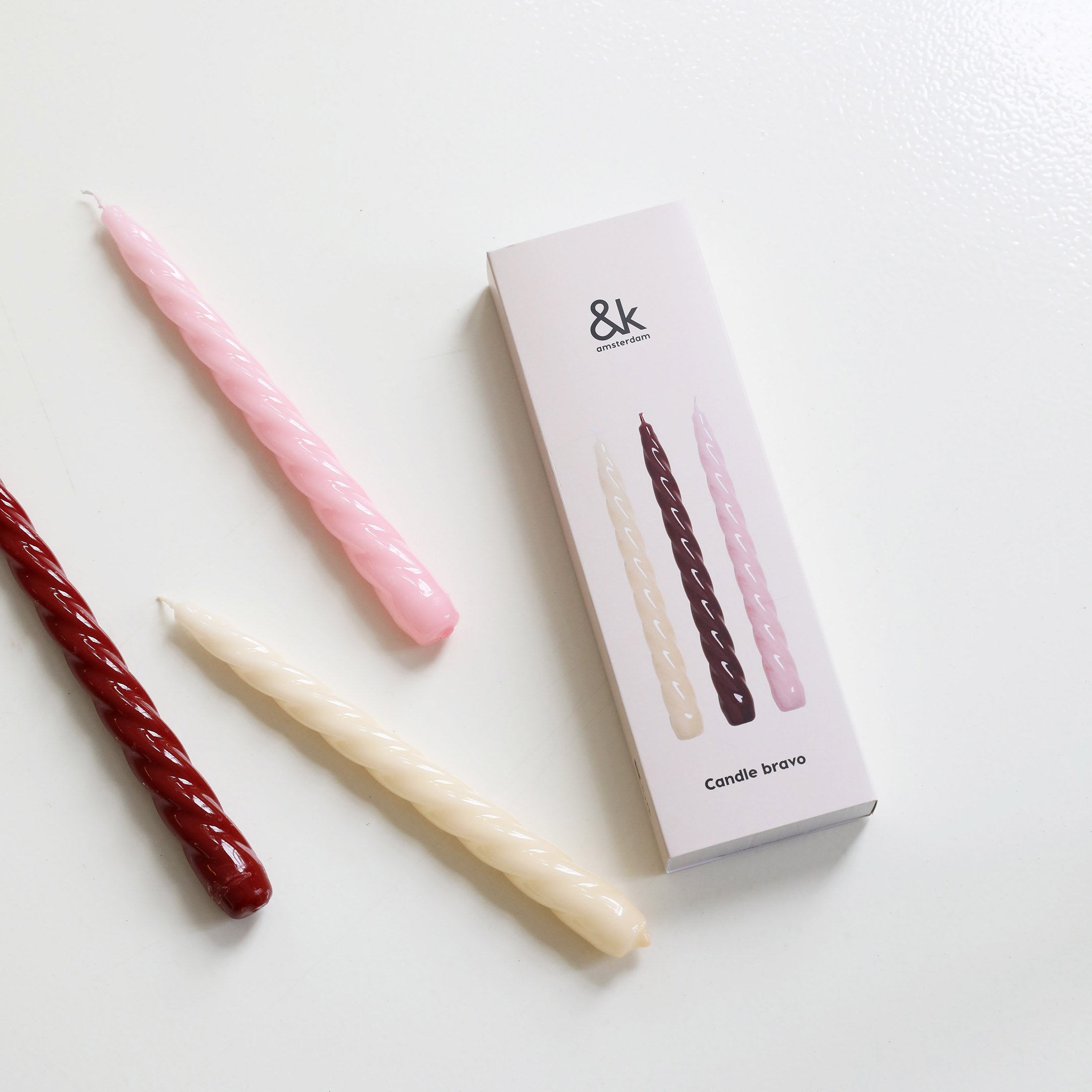 Herring & Bones - Concept Store Joyeux - &klevering - Bougies Déco - Coffret de 3 bougies "Bravo"