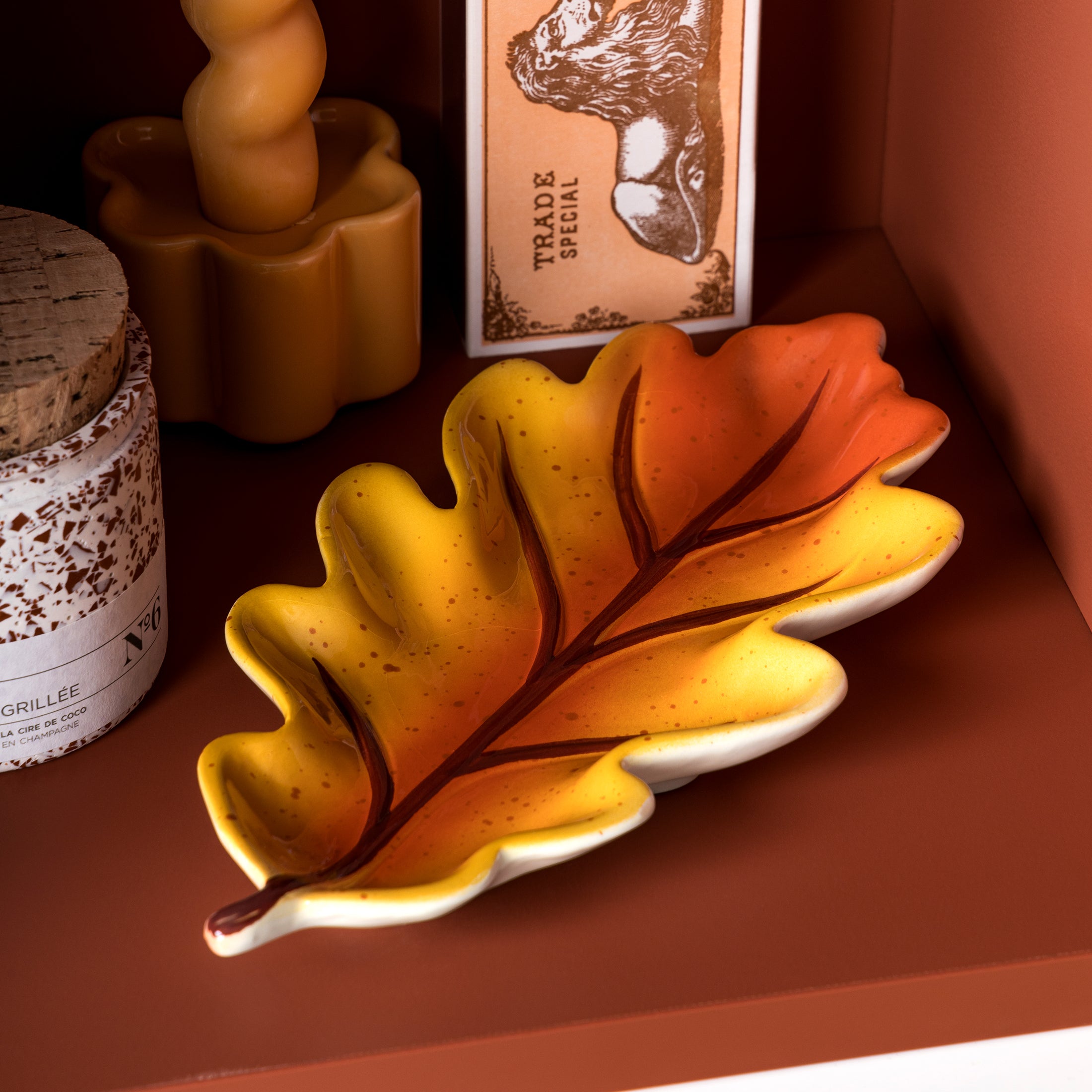 Herring & Bones - Concept Store Joyeux - &klevering - Plateaux - Assiette décorative "Leaf"