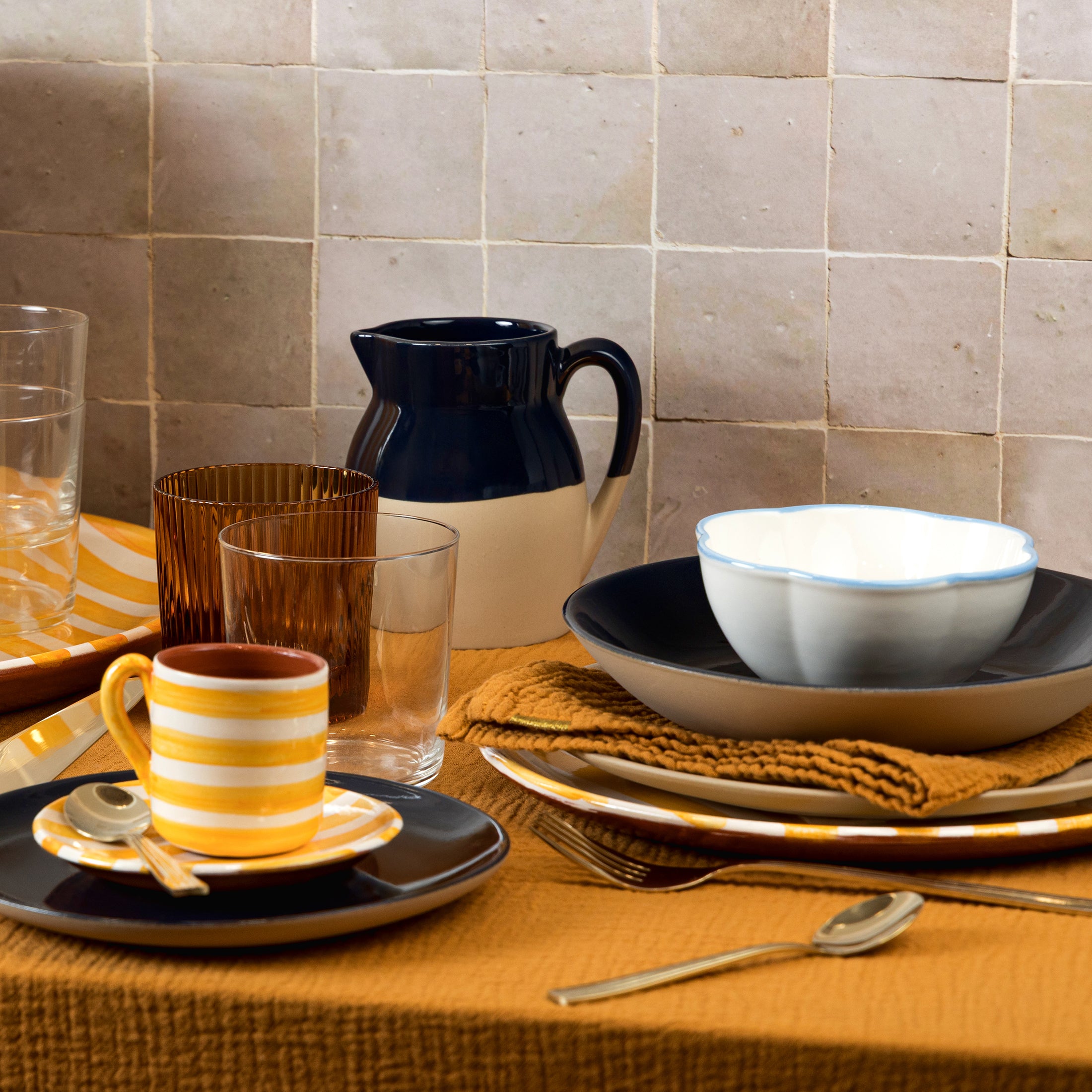 Herring & Bones - Concept Store Joyeux - &klevering - Assiettes - Lot de 4 petits bols "Folk"