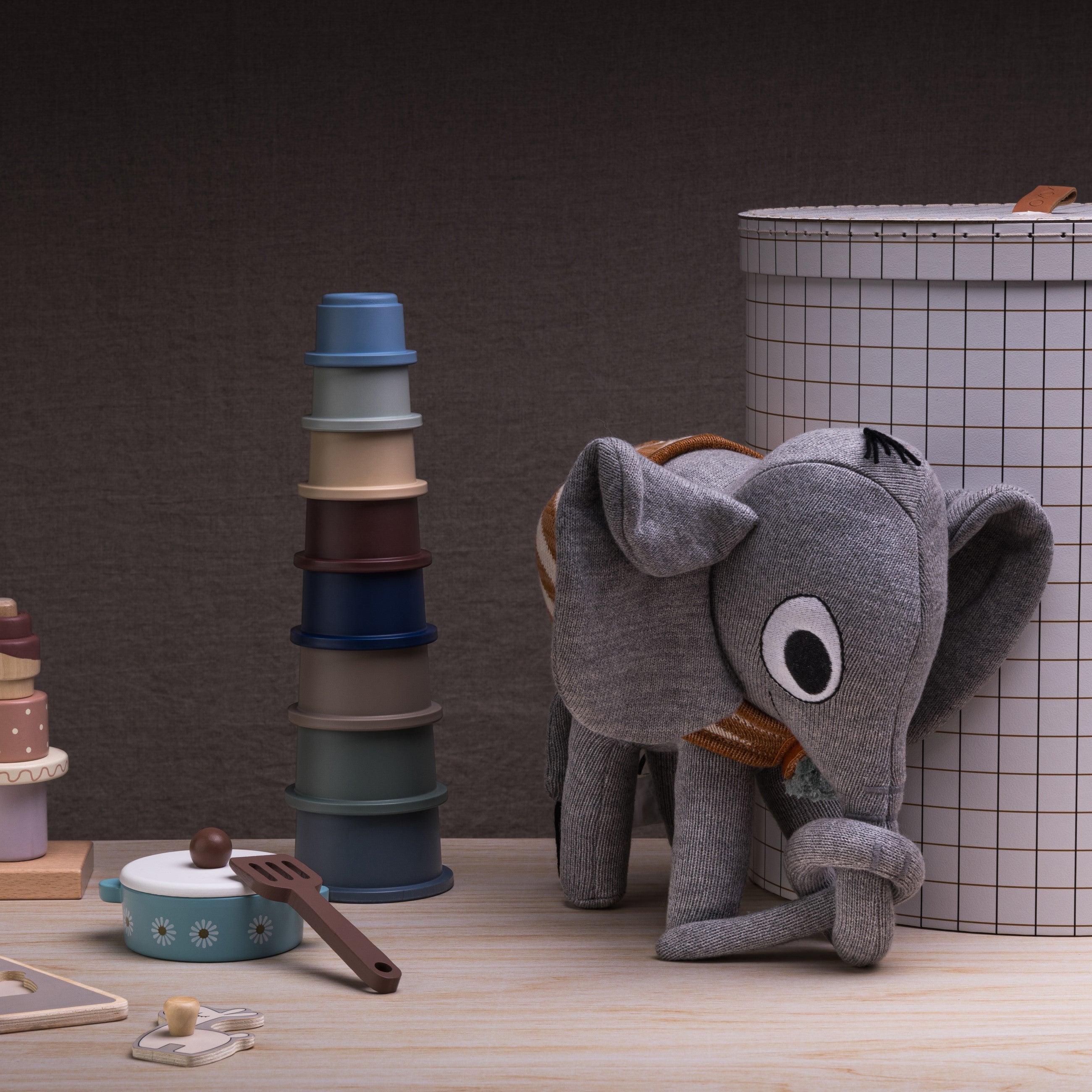Herring & Bones - Concept Store Joyeux - OYOY Mini - Peluches - Elephant en peluche "Henry"